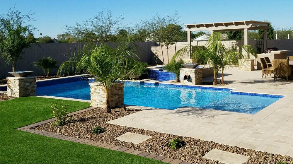 Custom swimming pool built by Saturn Pools